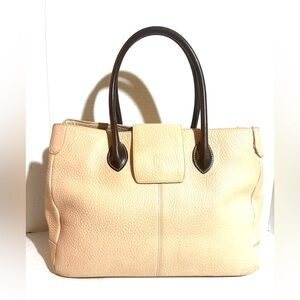 Dooney bourke Elegant Tan Leather Tote Bag